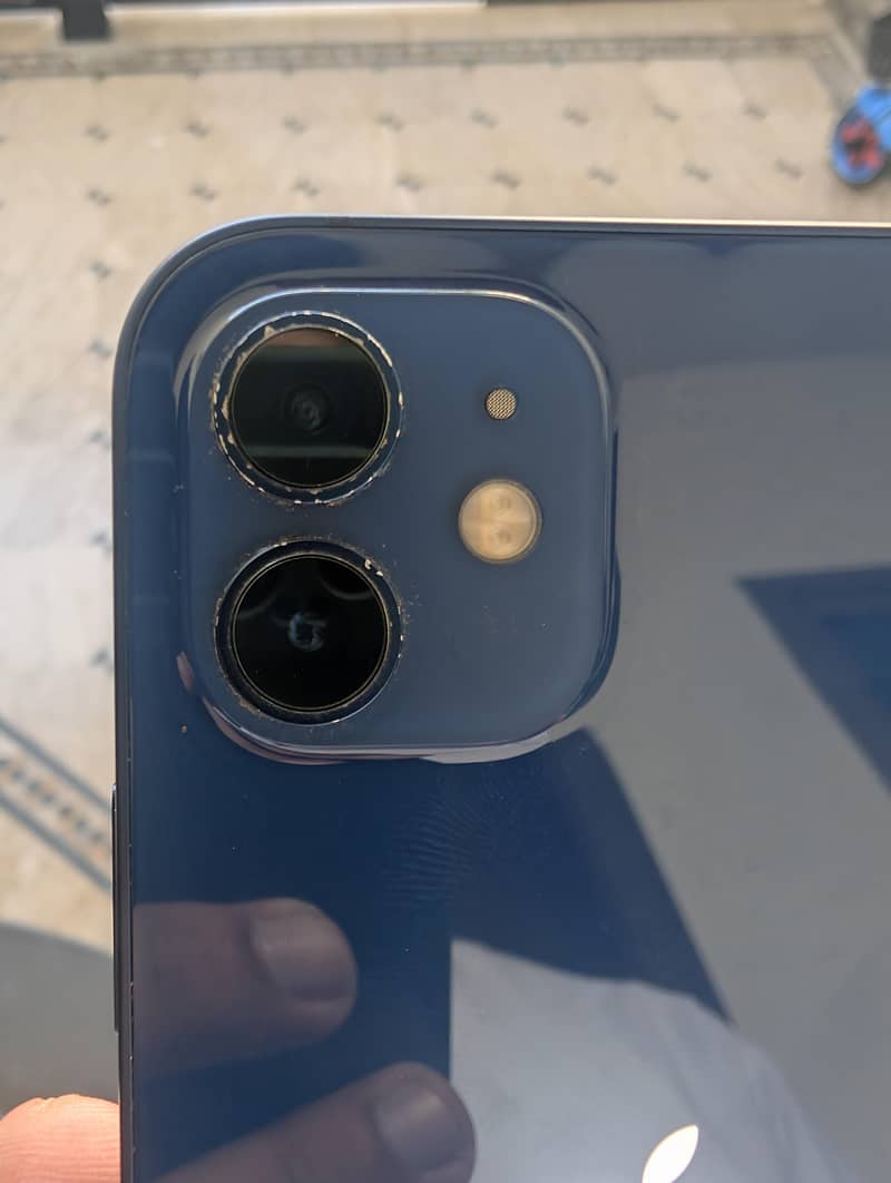 Apple iPhone 12 2