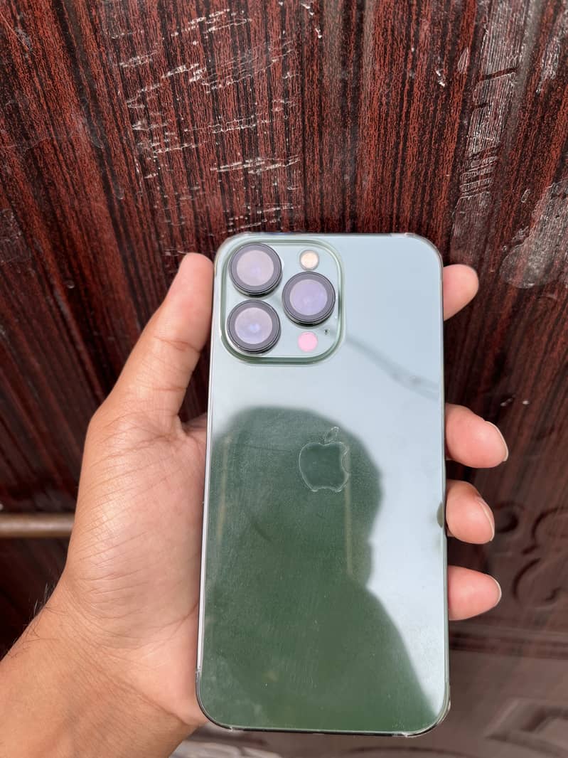Apple iPhone 13 Pro 0