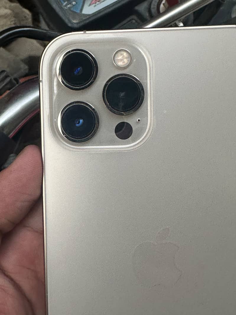 Apple iPhone 12 Pro Max 0