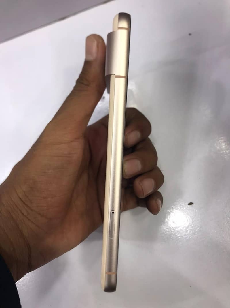 Google Pixel 8 3