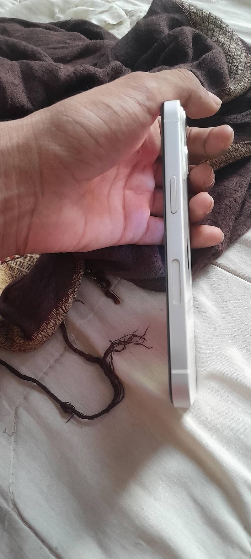 Apple iPhone 13 2