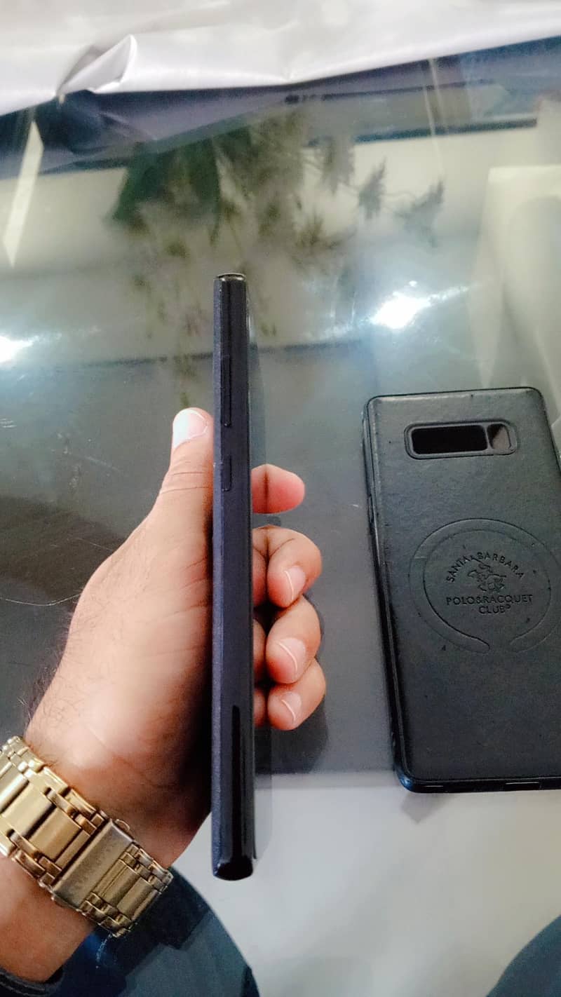 Samsung Mobile Note 8 1