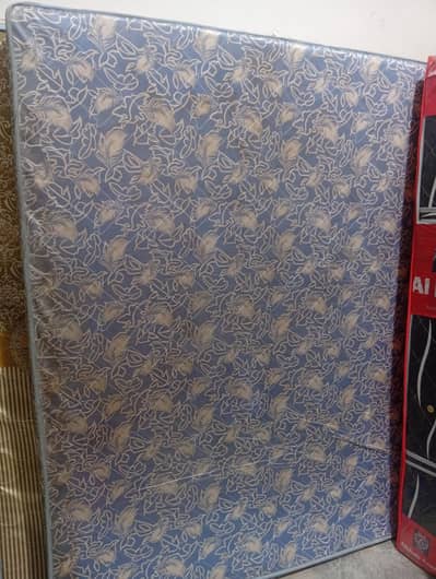 Double bed size mattress.