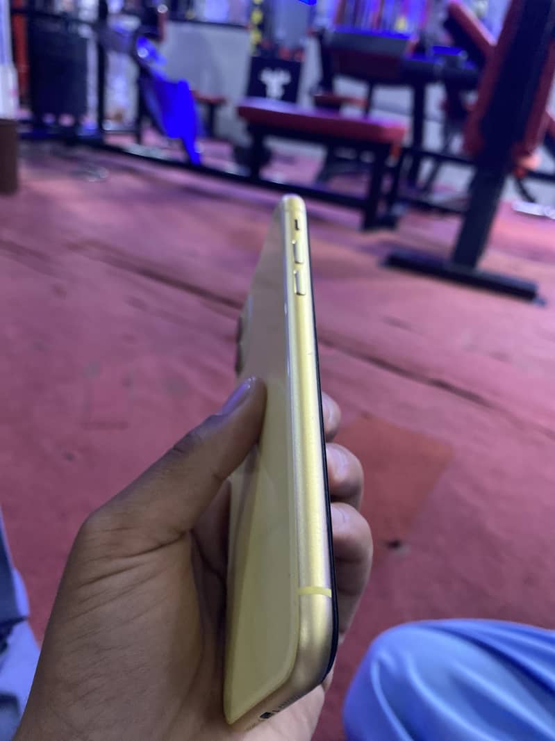 Apple iPhone 11 2