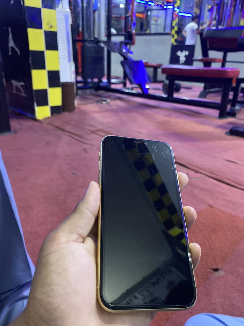 Apple iPhone 11 5