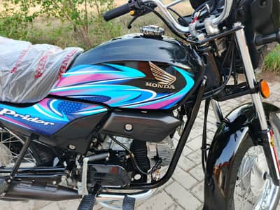 Honda Pridor black beauty lush condition new 25/26 model