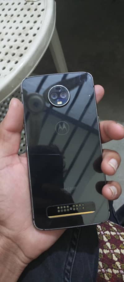display new Daly ga totly original phone h 64 GB