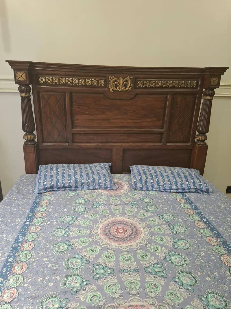 Sheesham Bed set with wardrobe 0