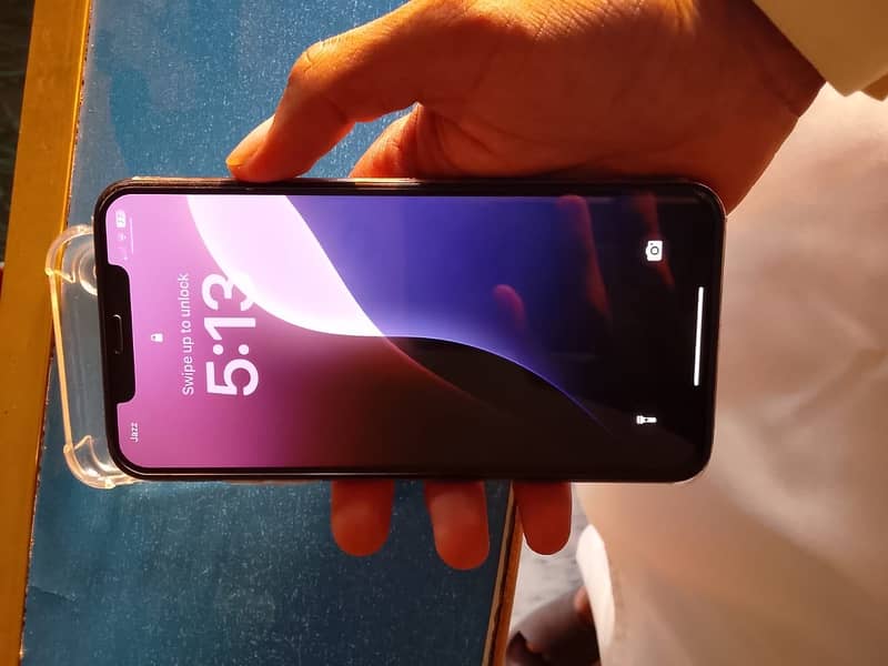 Apple iPhone XS Max 1
