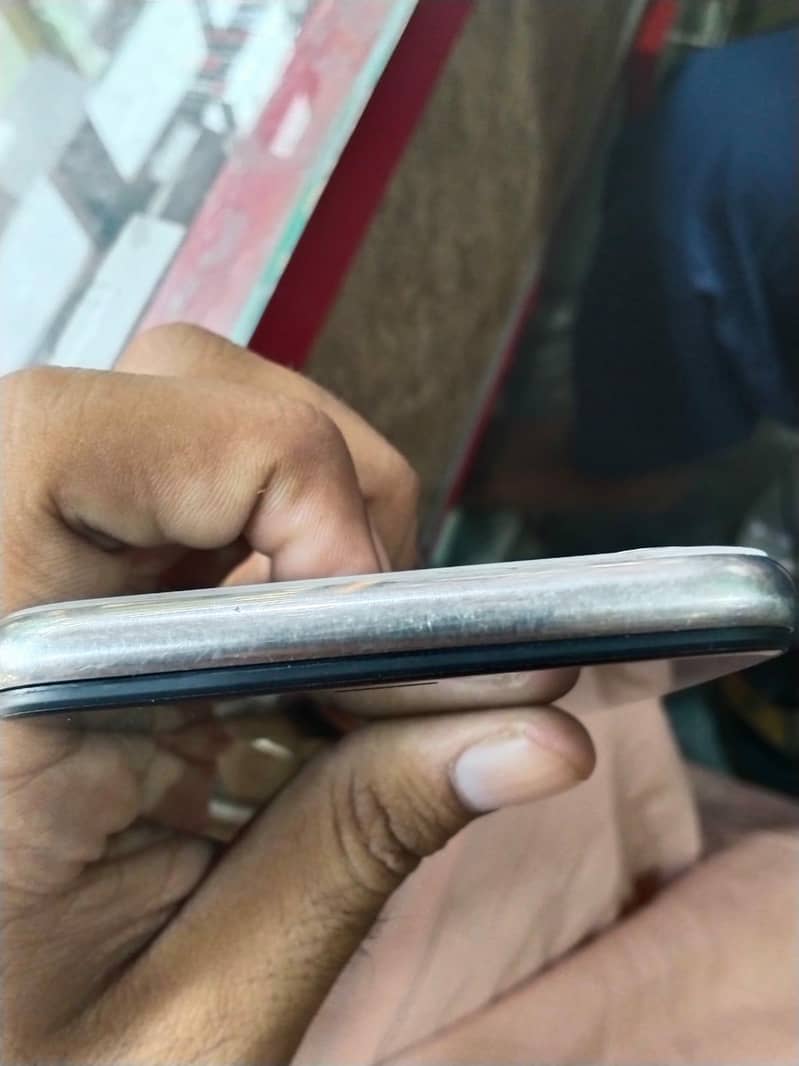 Apple iPhone X 5