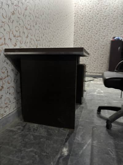 Computer tables for office work