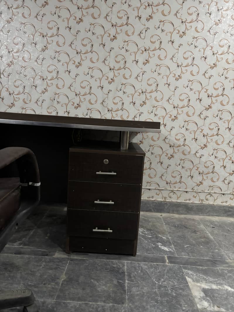 Computer tables for office work 6