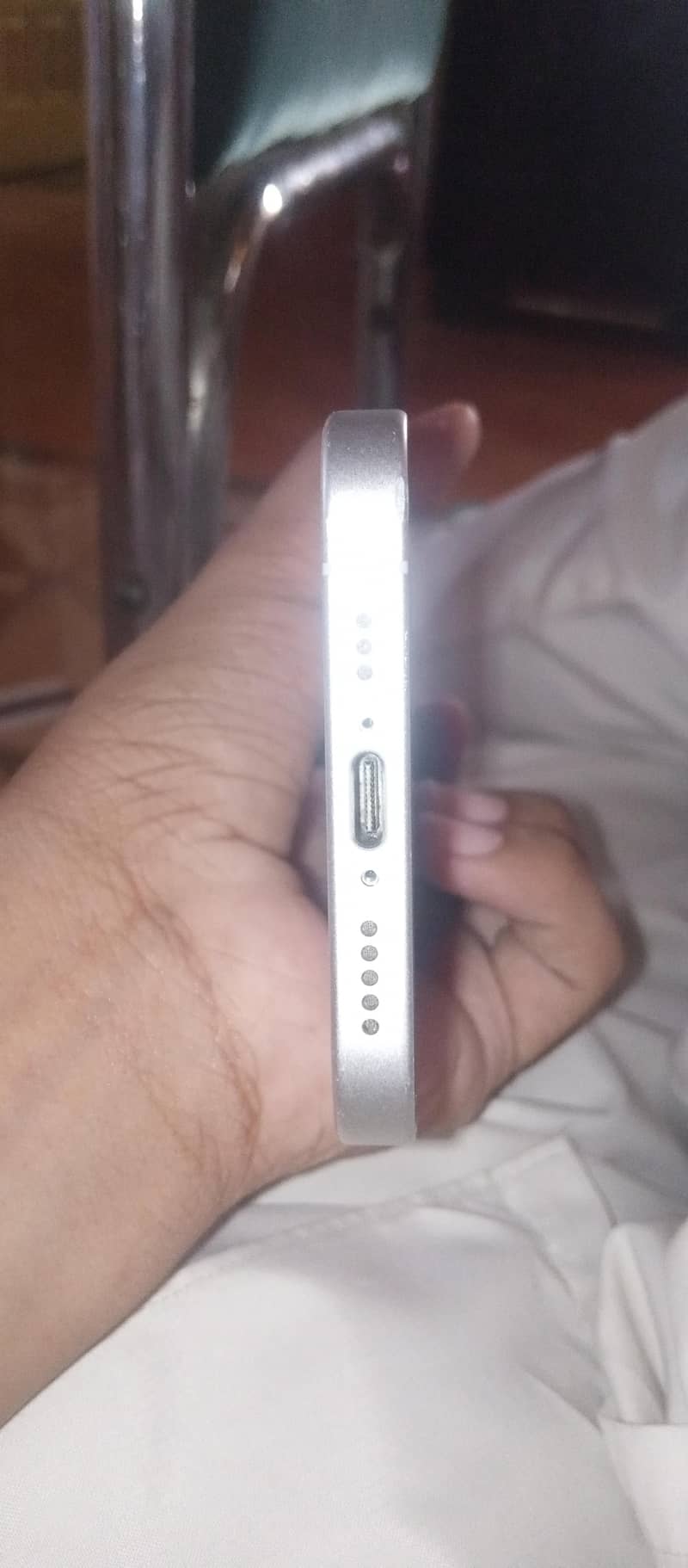 iphone 16 white 5