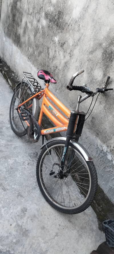 بچوں کی سائیکل برائے فروخت — اچھی حالت میں