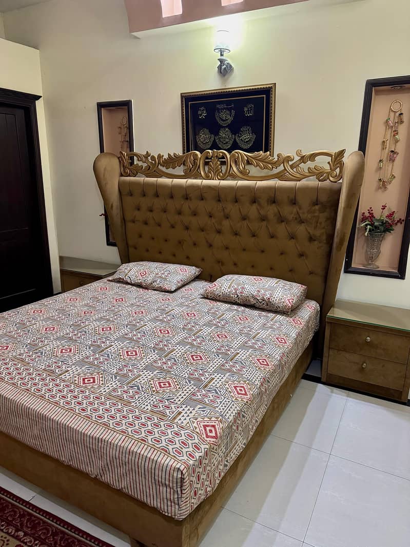 king size bed 1