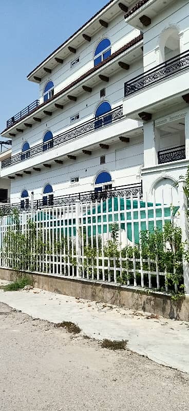 G-13/4 plot 25x40 available for sale investor price