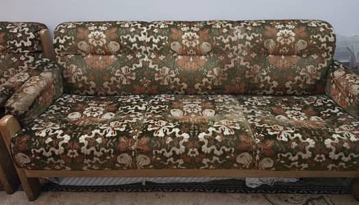 5 - Seater Imported Sofa Set in Excellent Condition