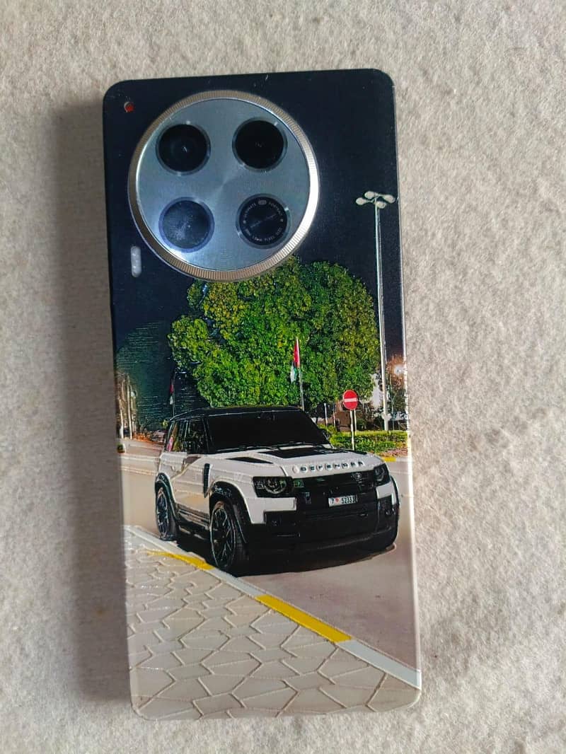Tecno CAMON 30 1