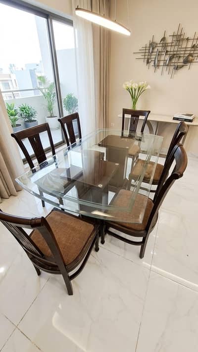 6 seater dinning table