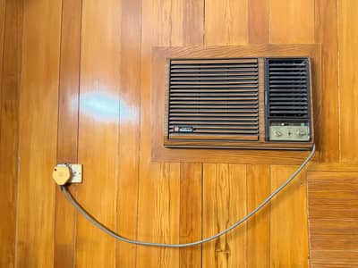National Window AC 2 Tons