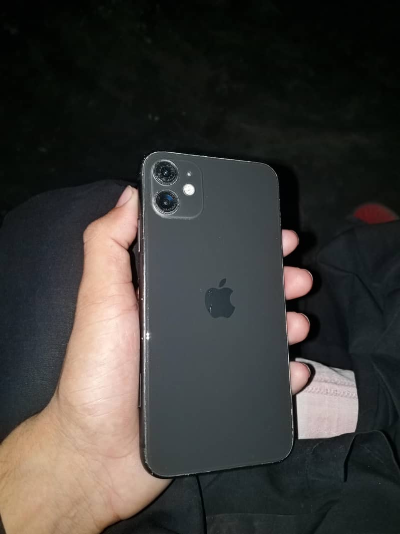 Apple iPhone 11 3