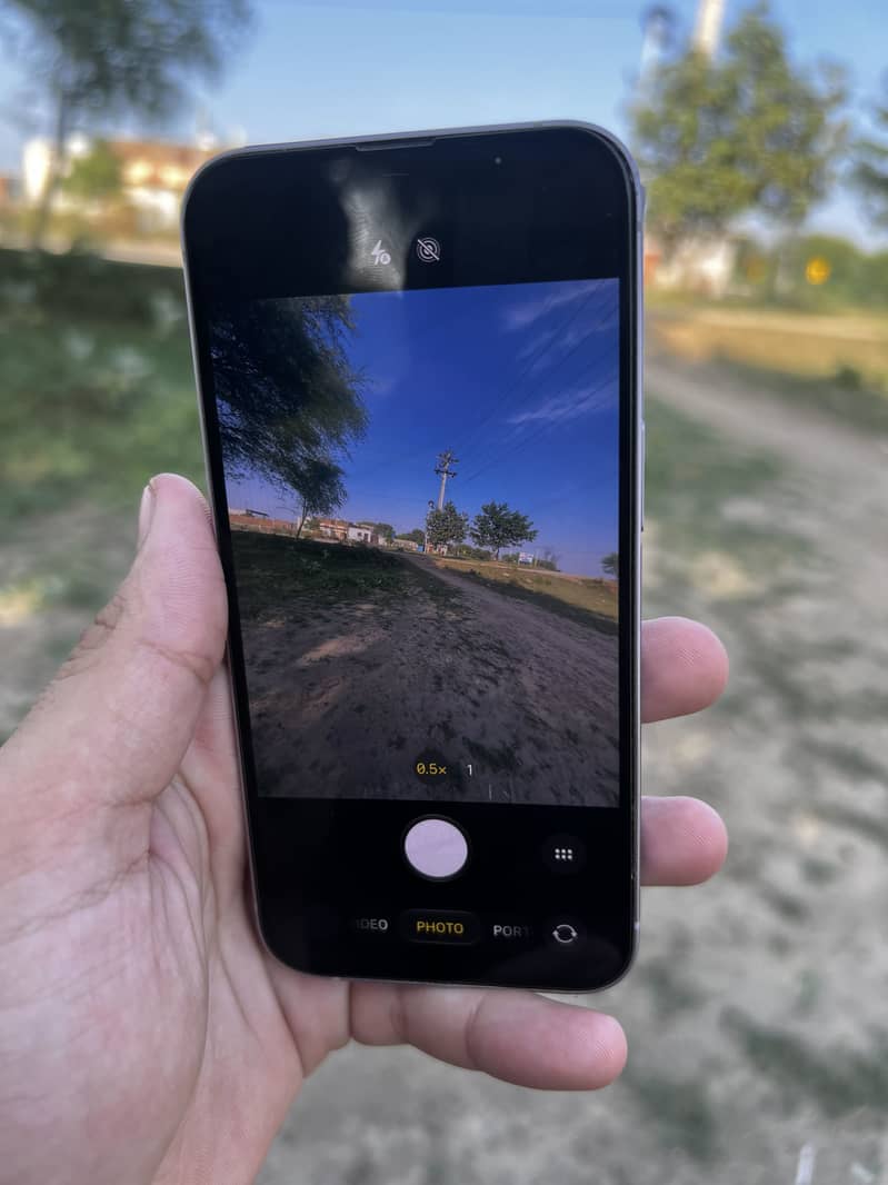 Apple iPhone 14 6