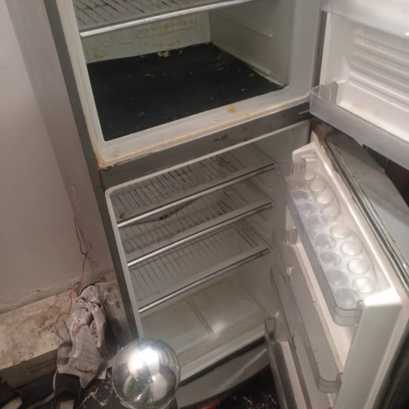 Dawlance refrigerator 3