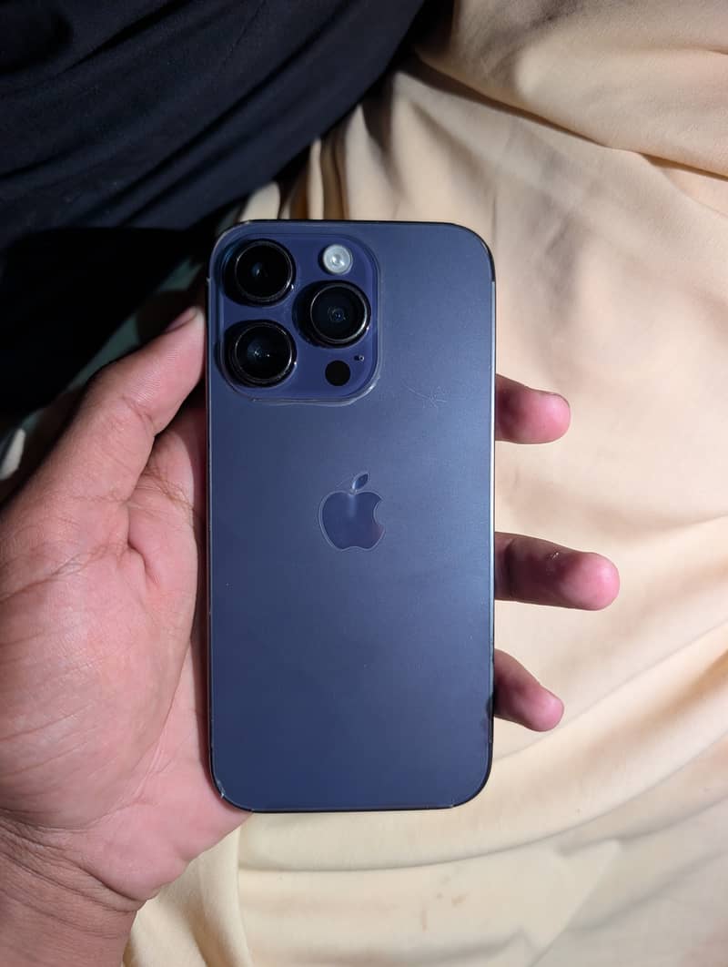 Apple iPhone 14 Pro 0