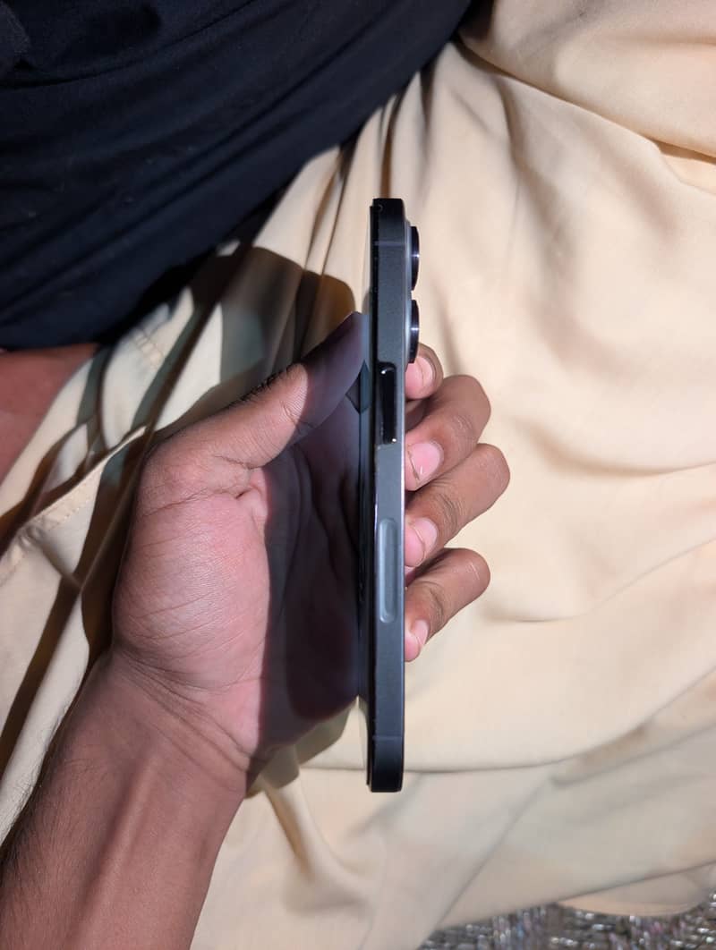 Apple iPhone 14 Pro 1