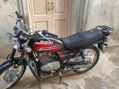 Suzuki 150gs new condition