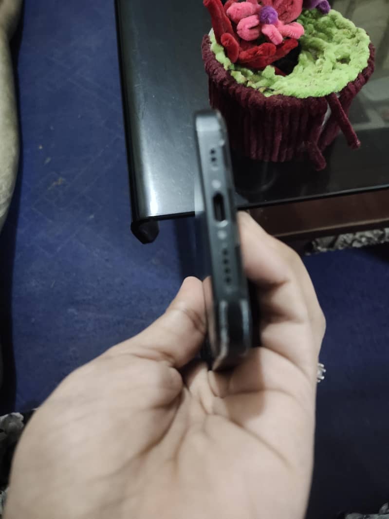 Apple iPhone 15 3