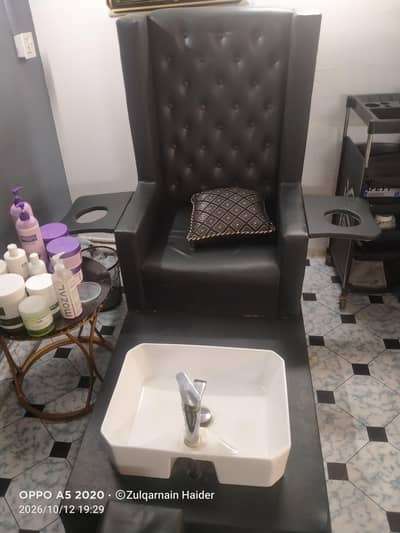 manicure pedicure chair