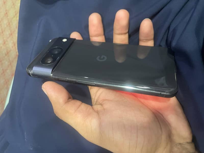 Google Pixel 8 1