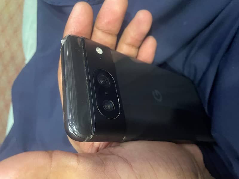 Google Pixel 8 5