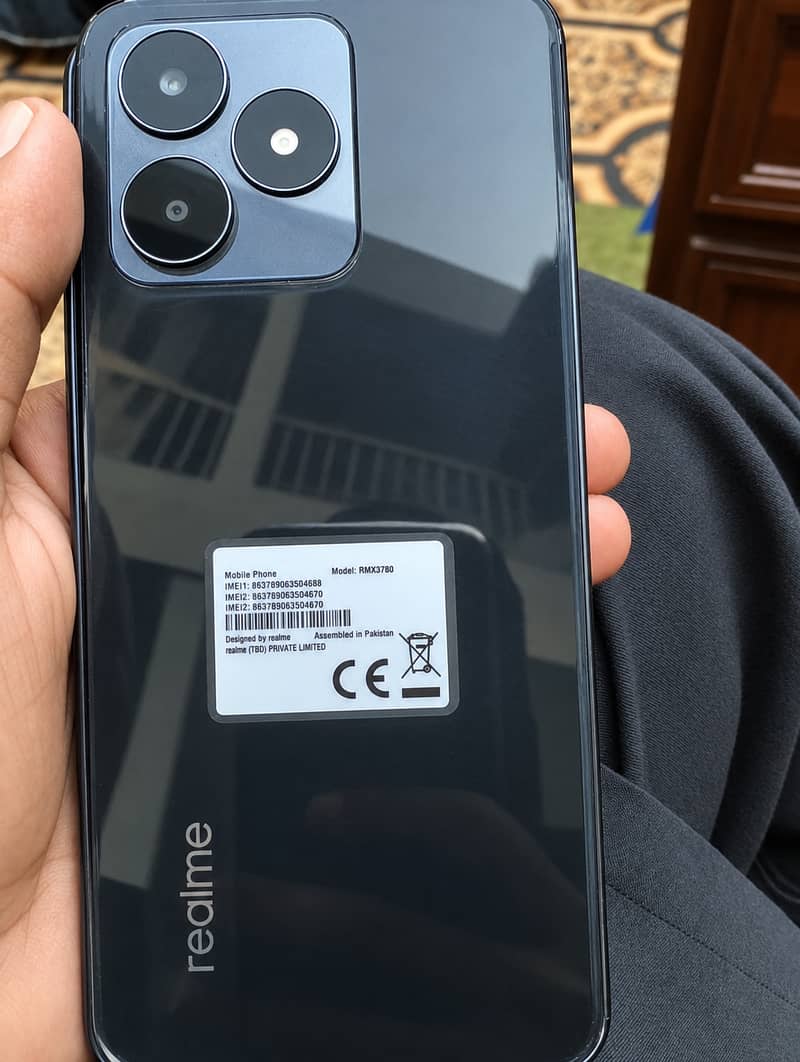 Realme C53 0