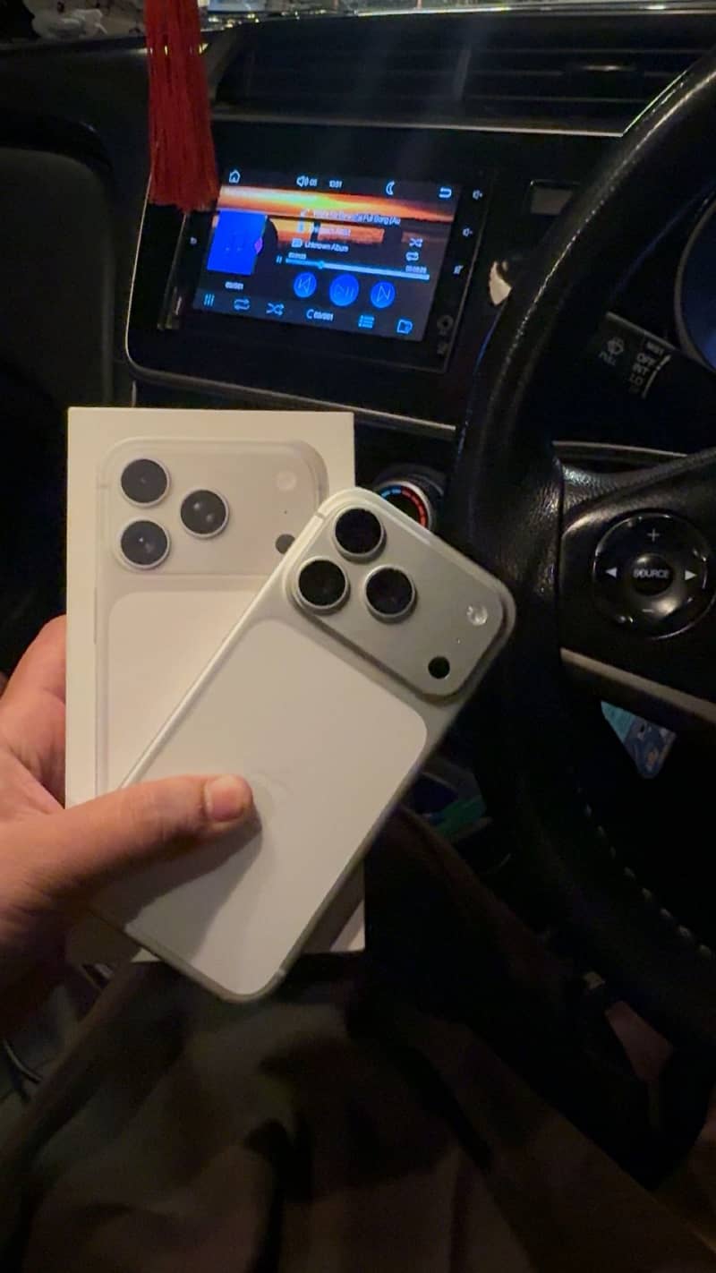Apple iPhone 17 Pro 0