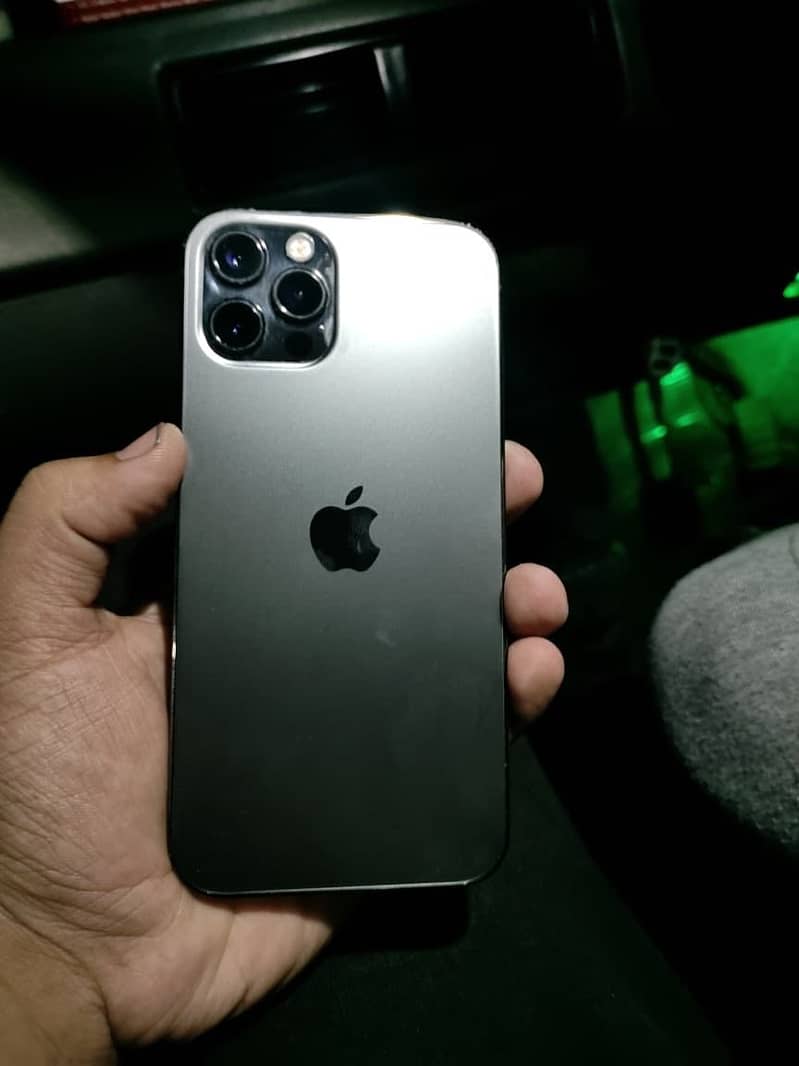 Apple iPhone 12 Pro 1
