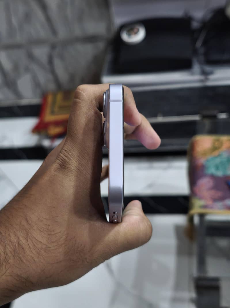 iPhone 14 jv 4