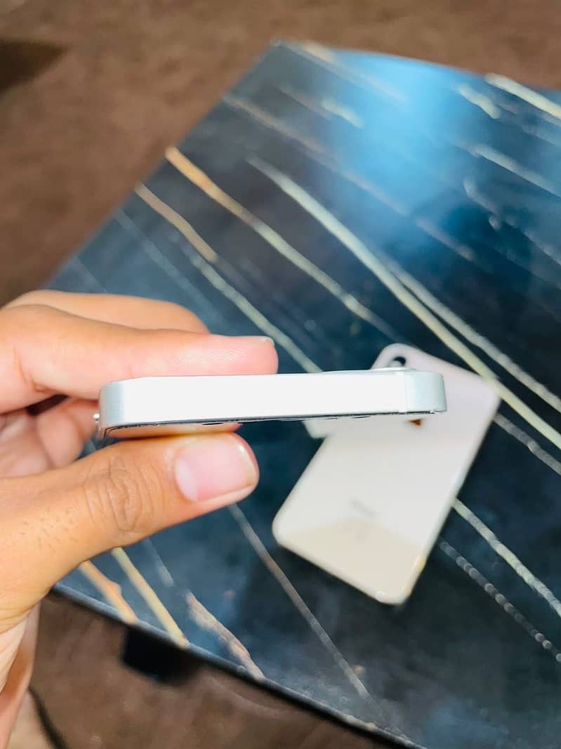 Apple iPhone 12 mini 5