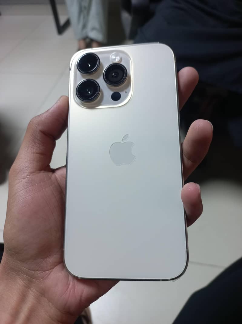 Apple iPhone 14 Pro 3