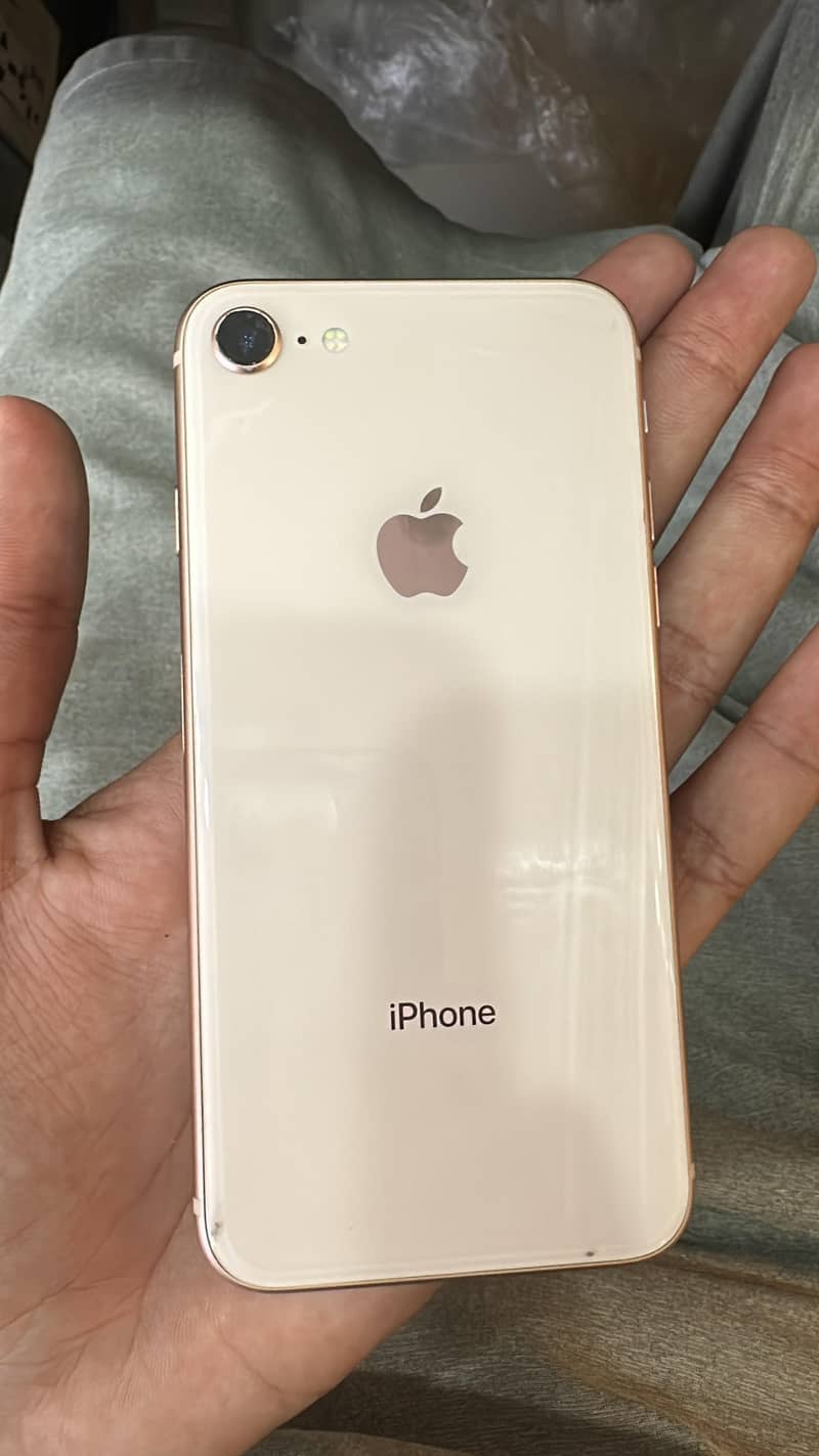Apple iPhone 8 0