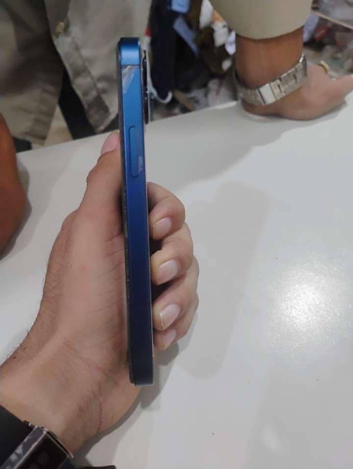 Apple iPhone 12mini 4