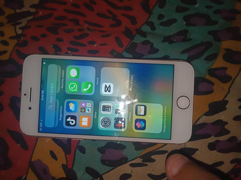 Apple iPhone 8 5