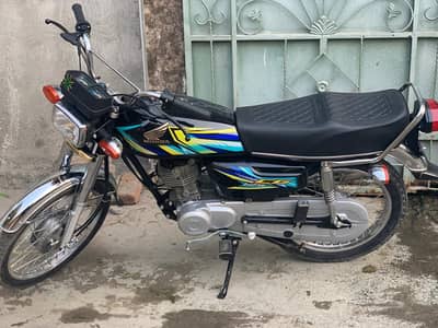 bohat acha bike ha 2000 model ha 2026 mai canwad keya ha all parts