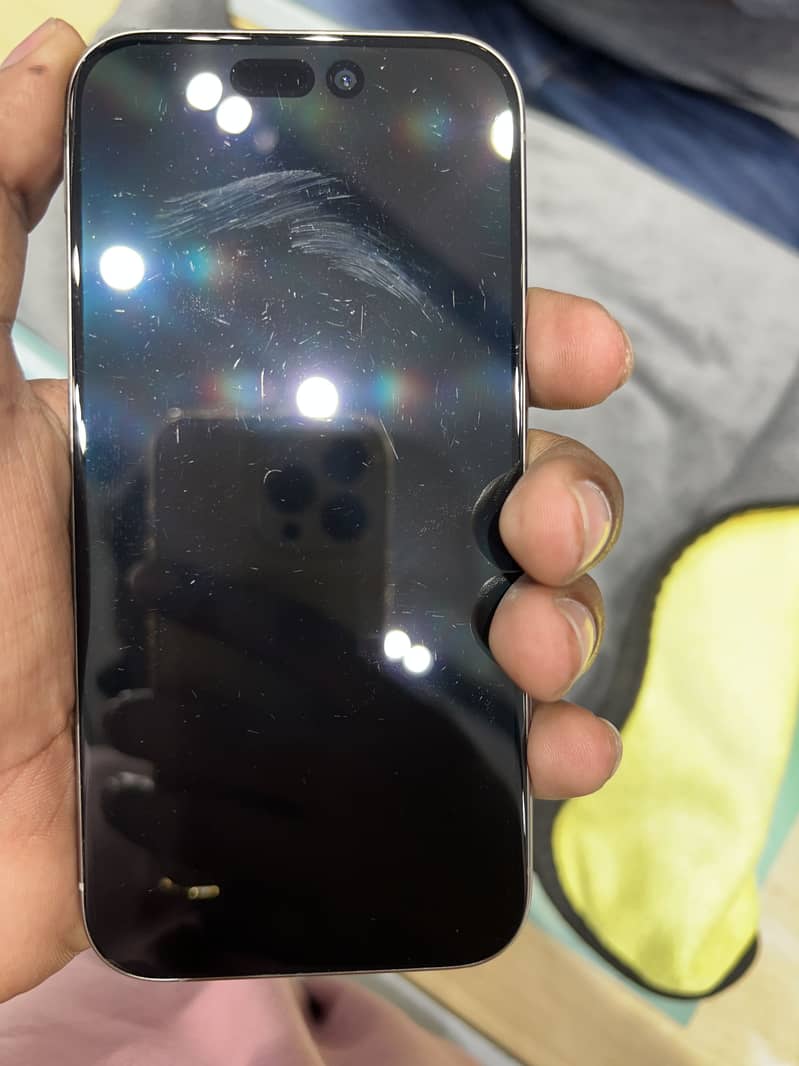 Apple iPhone 15 Pro 1