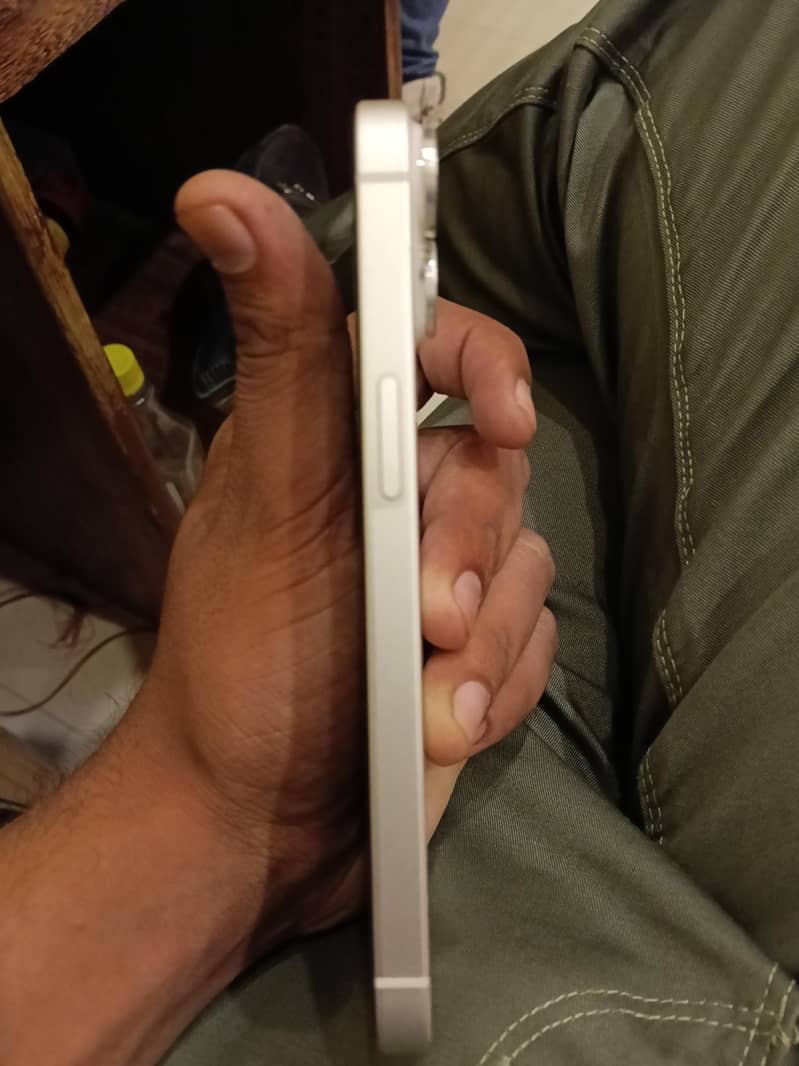 Apple iPhone 14 1