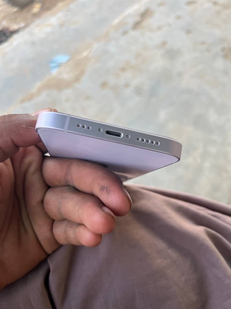 Apple iPhone 14 1