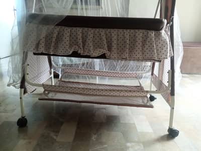 swing baby coart