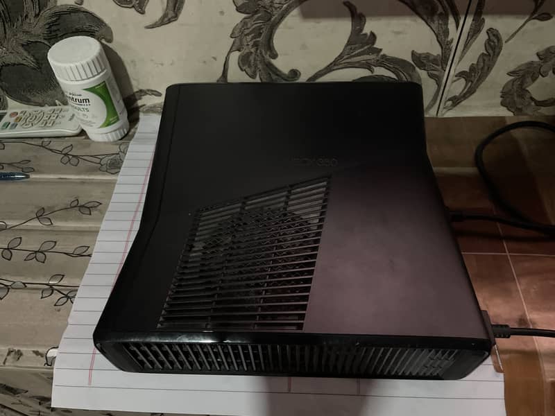 XBOX 360 S 3