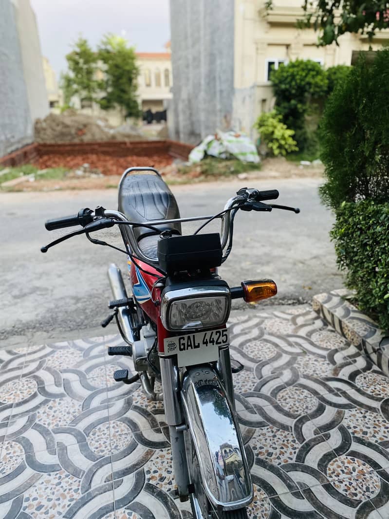 Honda 8